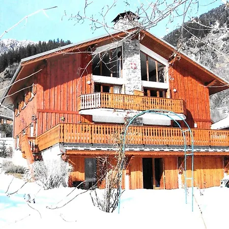 Chalet De 4 Chambres Avec Jardin Amenage Et Wifi A Champagny En Vanoise A 1 Km Des Pistes La Plagne