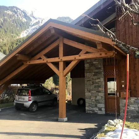 Chalet De 4 Chambres Avec Jardin Amenage Et Wifi A Champagny En Vanoise A 1 Km Des Pistes